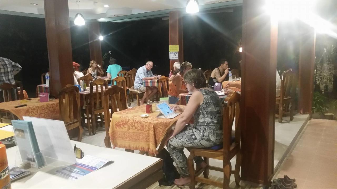 Smile Sunset Resort Koh Lipe Buitenkant foto